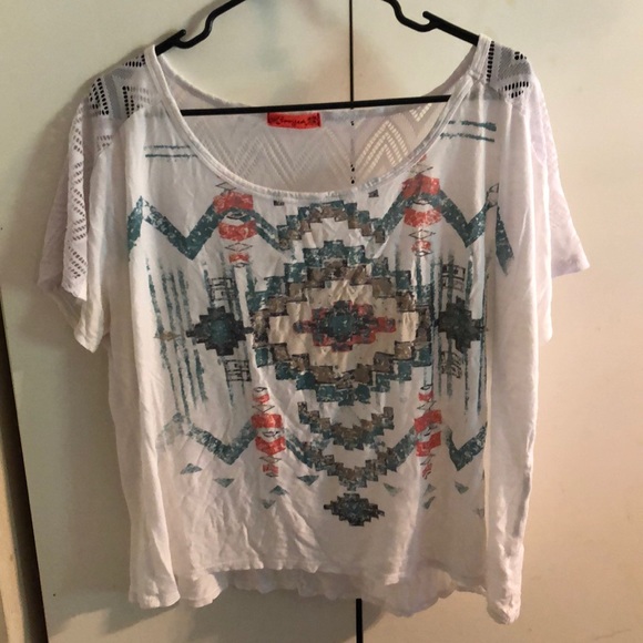 Spoiled white shirt with design - Picture 1 of 4